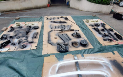 Restauration des pièces mécaniques de 4L : l’atelier peinture est lancé